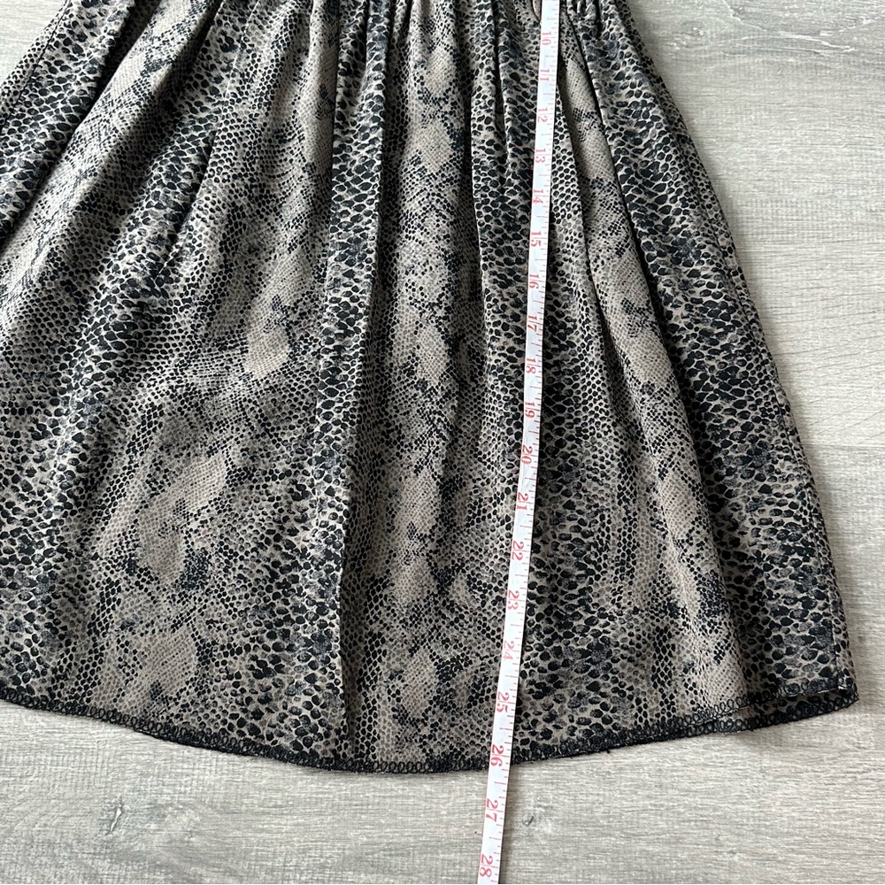 Aritzia Wilfred 100% Silk snake print fit & flare festival dress - Picture 4 of 7